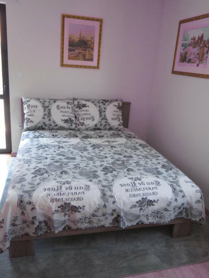 Apartmani Eva 扎达尔 外观 照片