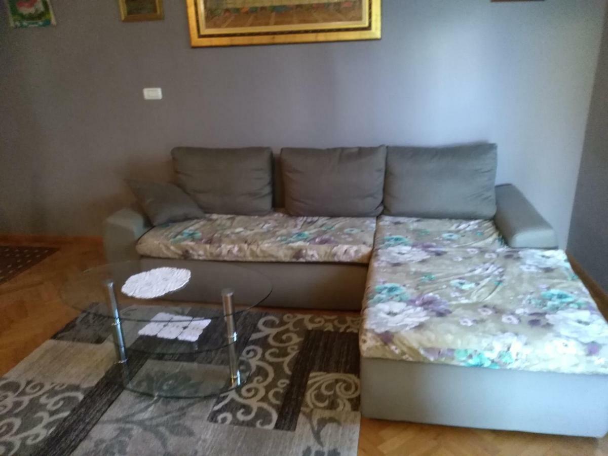 Apartmani Eva 扎达尔 外观 照片
